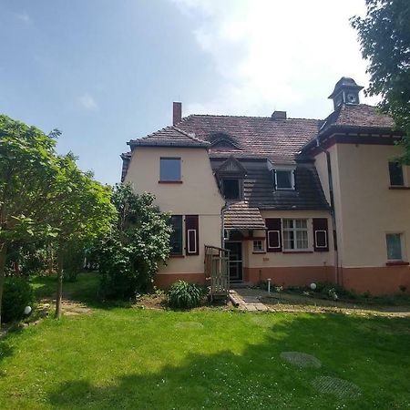 Historische Schule "Ferienwohnung Pauline" I&Ii Stobnitz Bagian luar foto