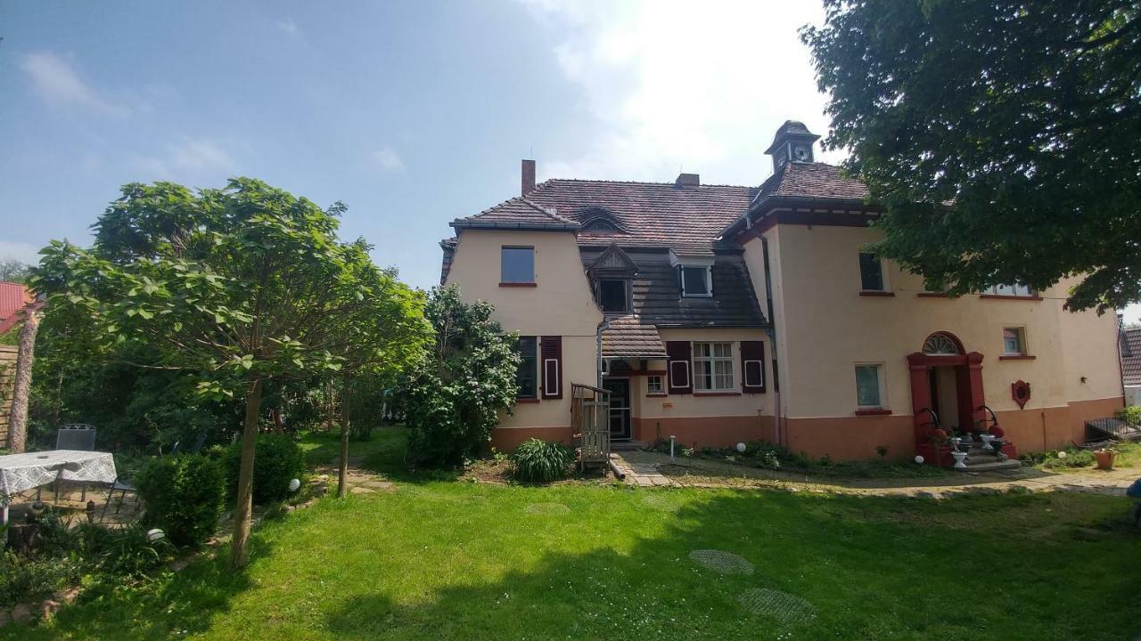 Historische Schule "Ferienwohnung Pauline" I&Ii Stobnitz Bagian luar foto