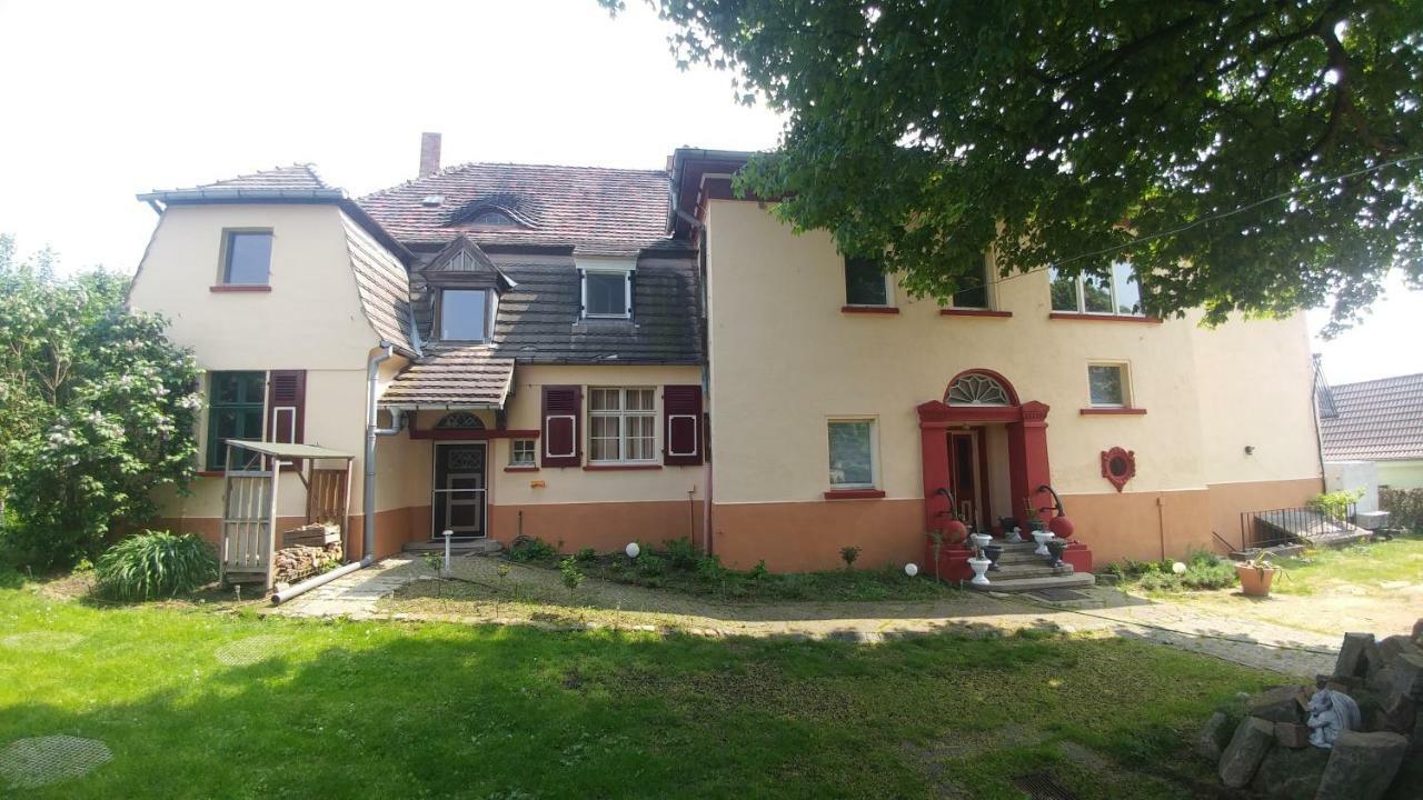 Historische Schule "Ferienwohnung Pauline" I&Ii Stobnitz Bagian luar foto