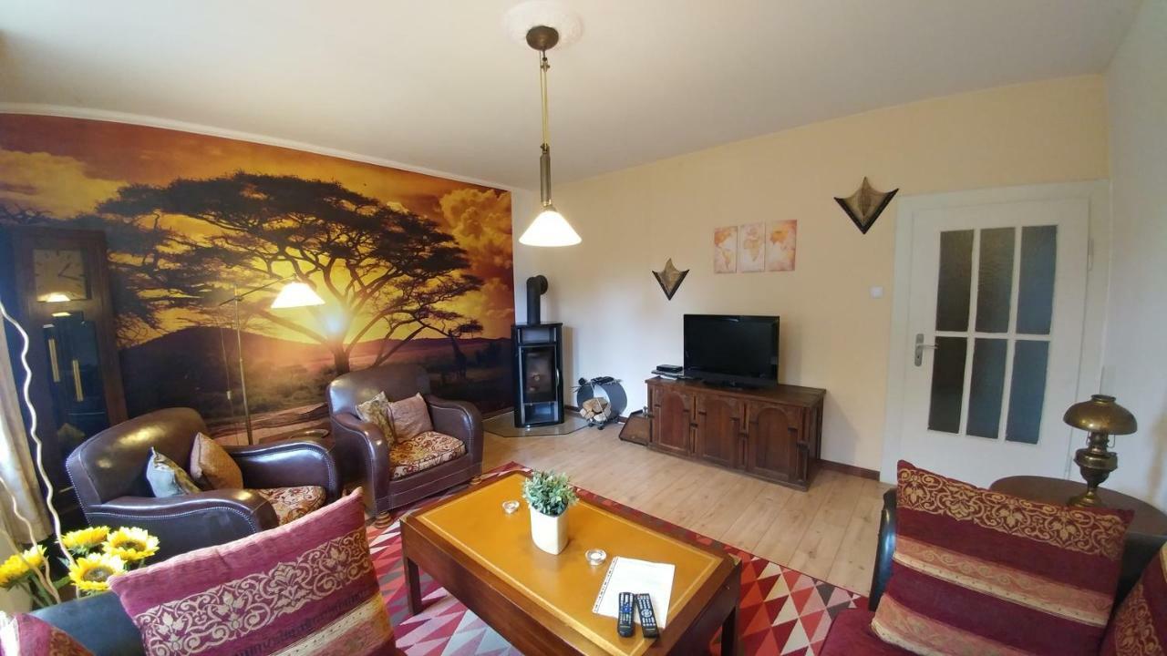 Historische Schule "Ferienwohnung Pauline" I&Ii Stobnitz Bagian luar foto