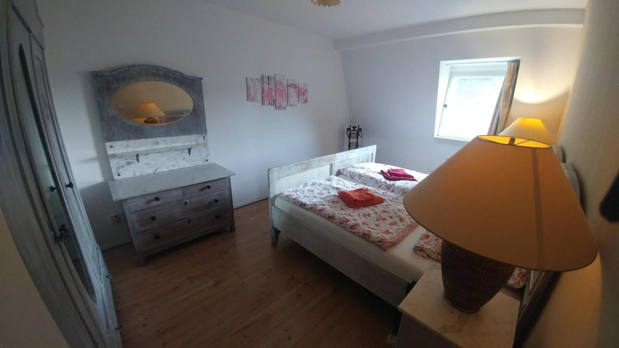 Historische Schule "Ferienwohnung Pauline" I&Ii Stobnitz Bagian luar foto